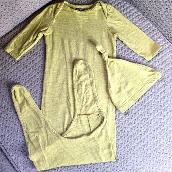 Newborn Baby Knotted Gown, Super Soft Silky Infant Long Sleeve Sleeper with hat - Picture 1 of 6